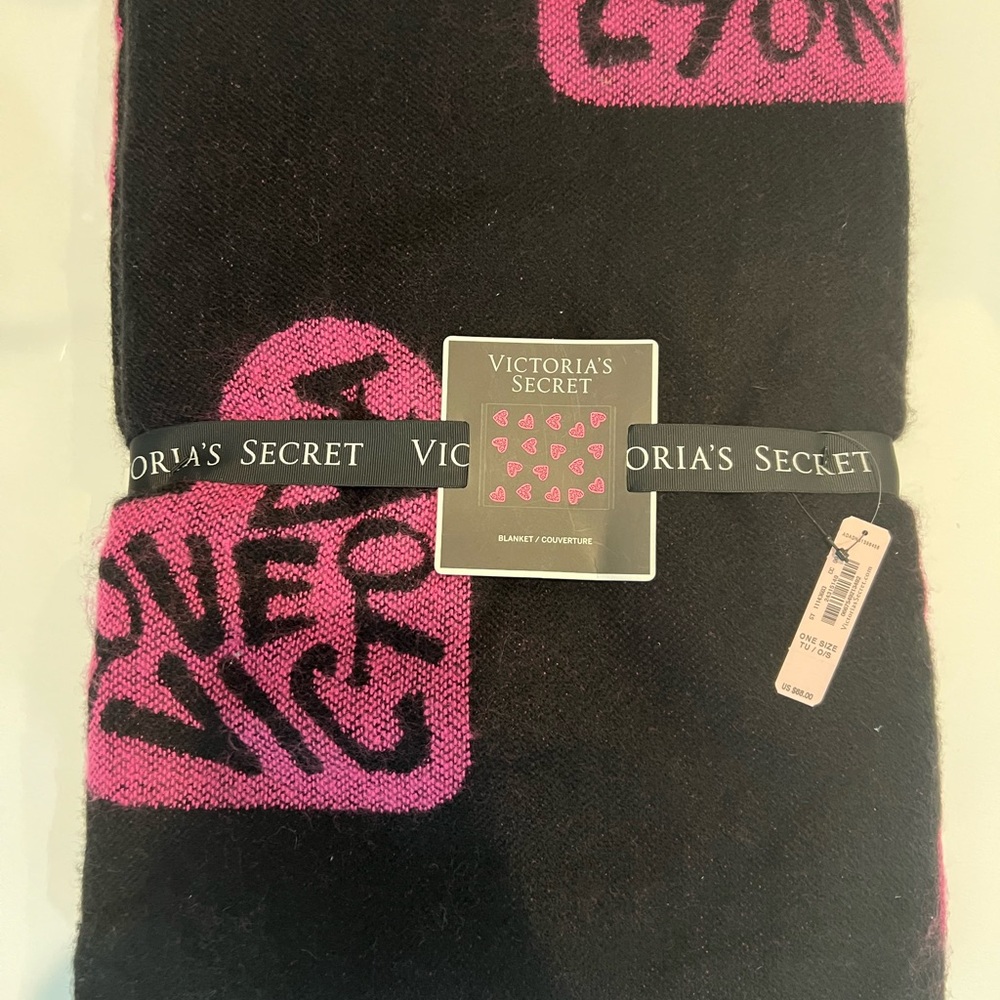 Victoria's Secret Pink and Black blanket